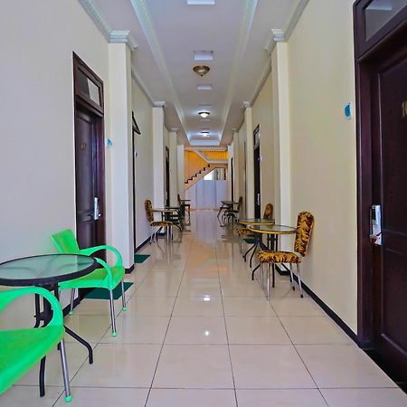 Oyo Life 511 Grace Residence Surabaya Luaran gambar