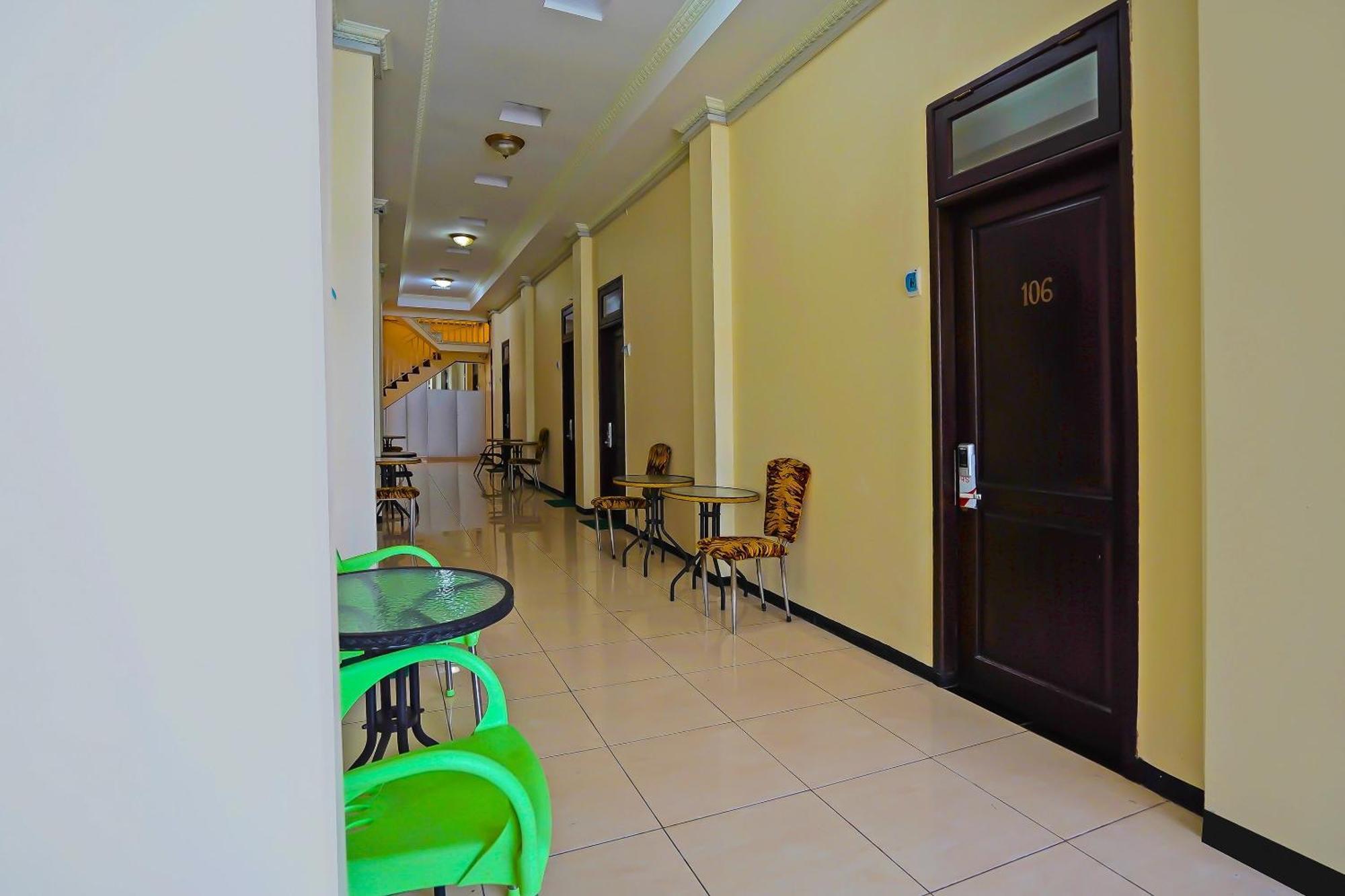 Oyo Life 511 Grace Residence Surabaya Luaran gambar