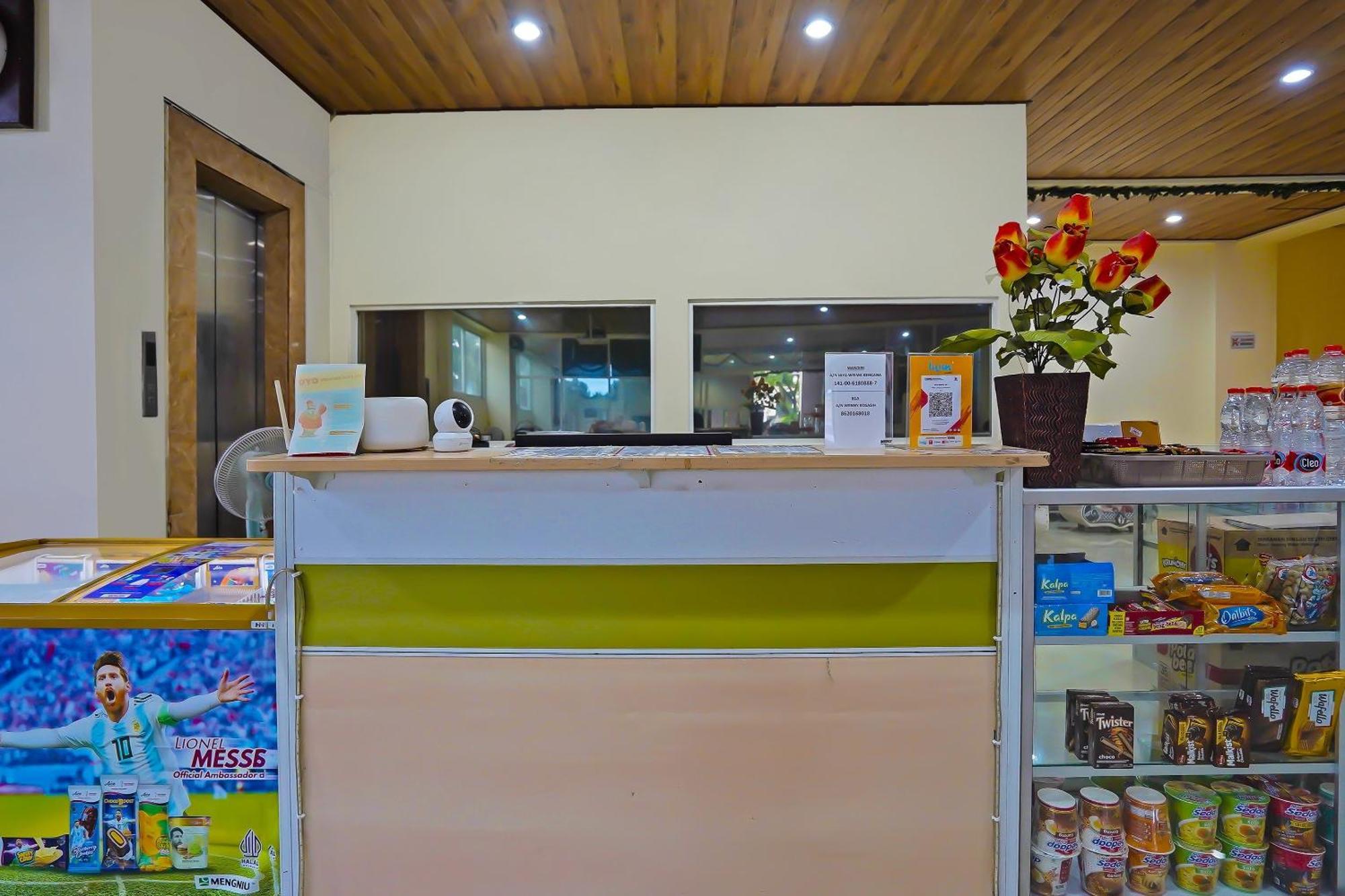 Oyo Life 511 Grace Residence Surabaya Luaran gambar