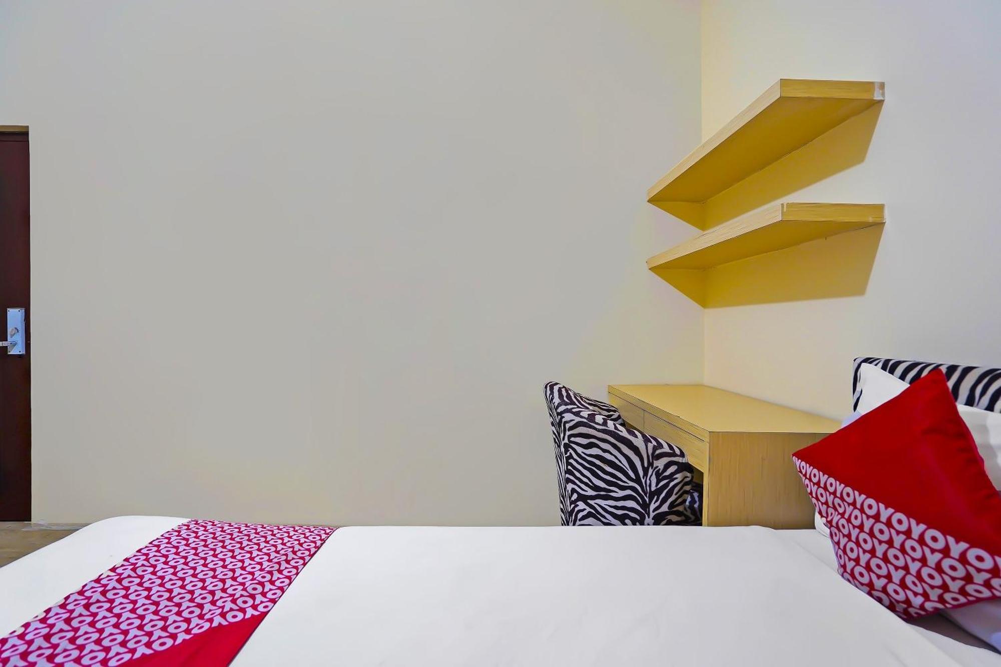 Oyo Life 511 Grace Residence Surabaya Luaran gambar