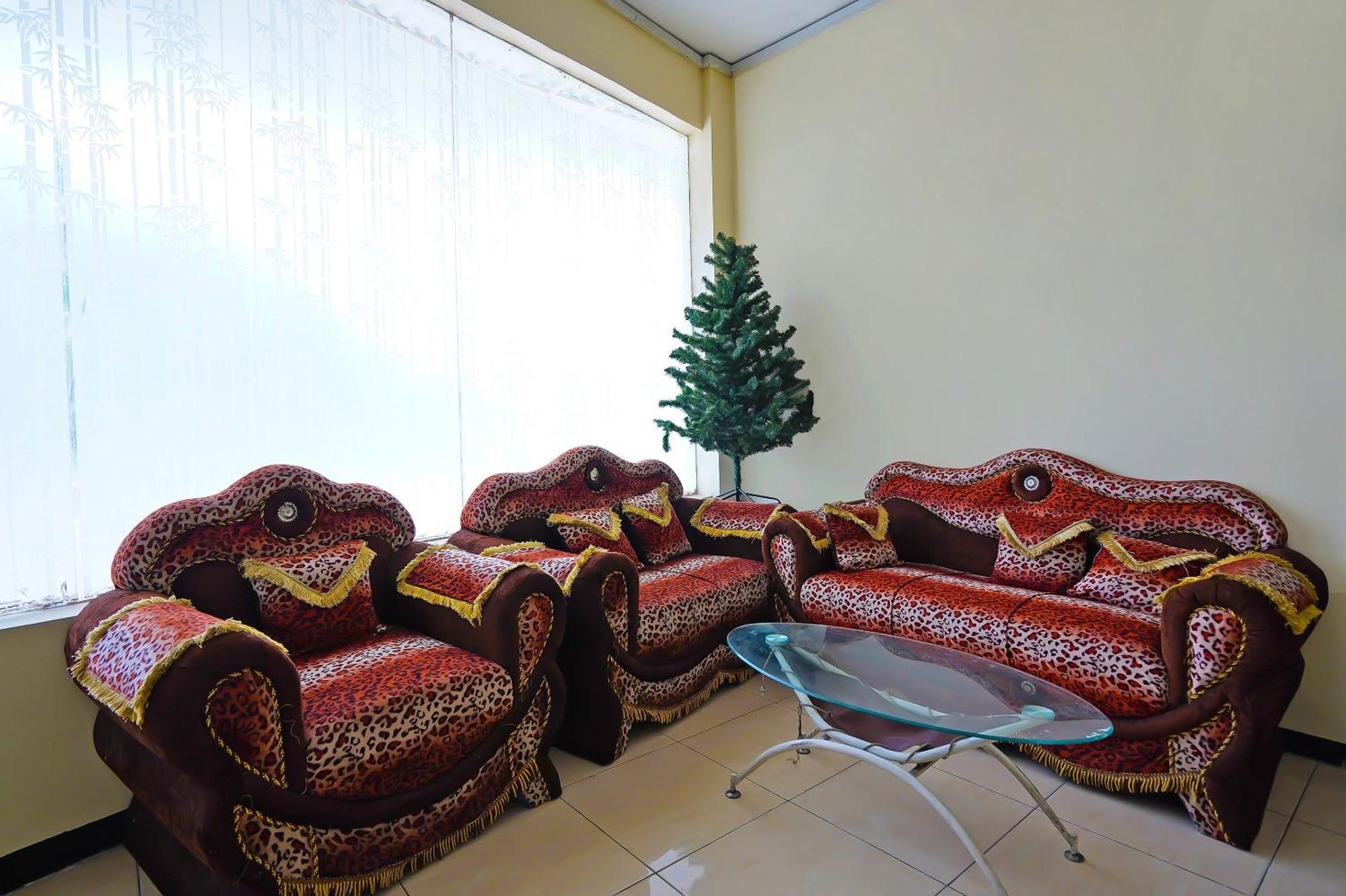 Oyo Life 511 Grace Residence Surabaya Luaran gambar
