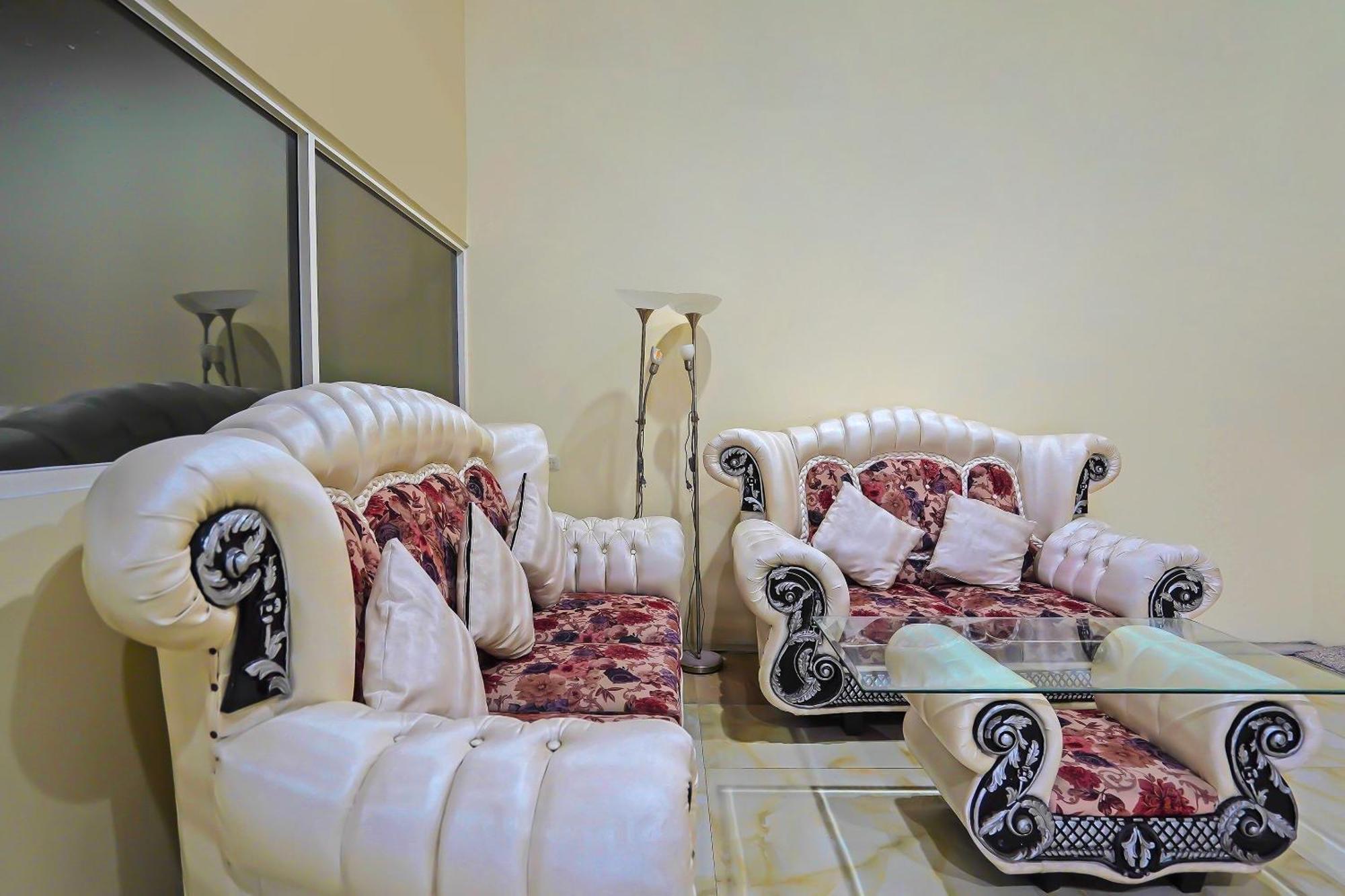 Oyo Life 511 Grace Residence Surabaya Luaran gambar