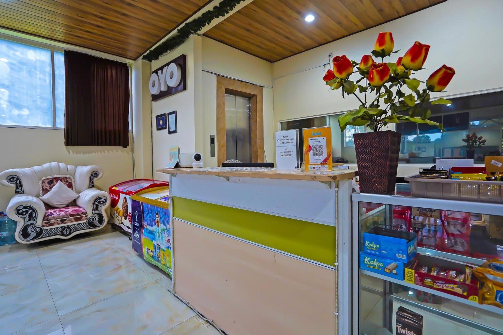 Oyo Life 511 Grace Residence Surabaya Luaran gambar